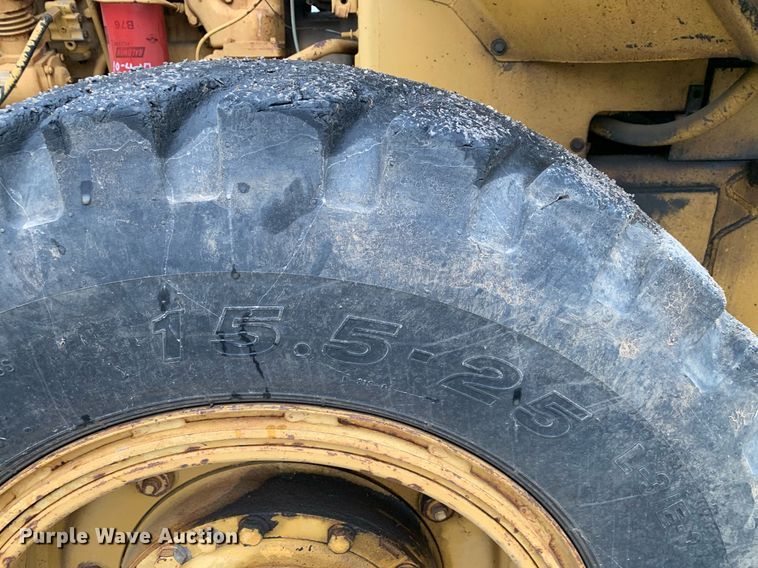 image for item JT9663 1972 Caterpillar 920 wheel loader