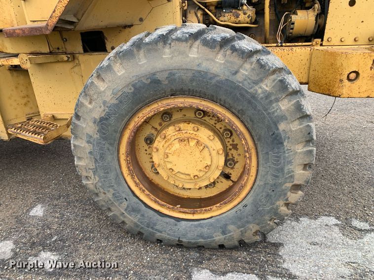 image for item JT9663 1972 Caterpillar 920 wheel loader