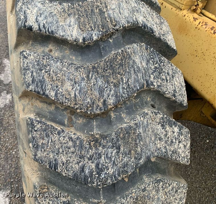 image for item JT9663 1972 Caterpillar 920 wheel loader