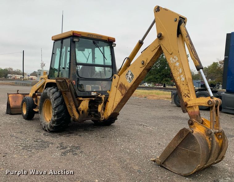 image for item JT9664 1993 John Deere  310D backhoe