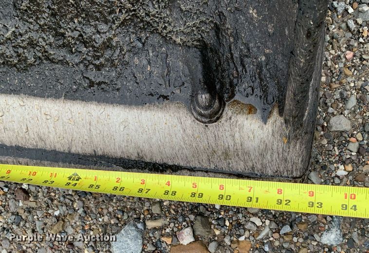 image for item JT9664 1993 John Deere  310D backhoe