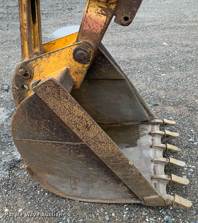 image for item JT9664 1993 John Deere  310D backhoe