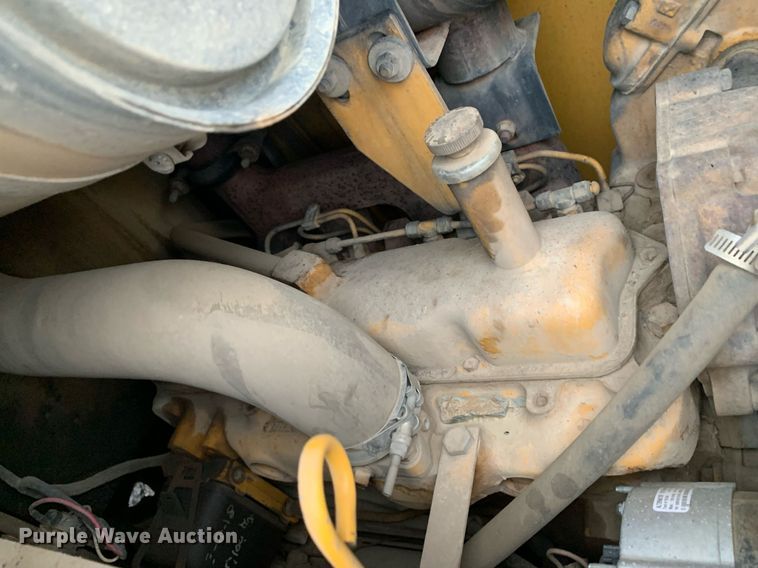 image for item JT9664 1993 John Deere  310D backhoe