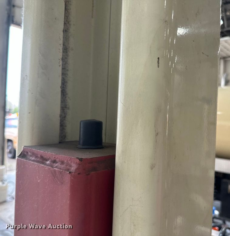 image for item LR9435 Stertil Koni four post lift