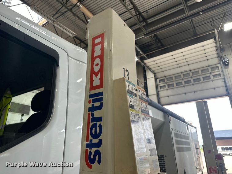 image for item LR9435 Stertil Koni four post lift