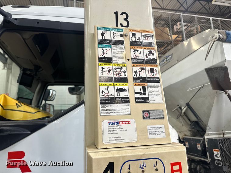 image for item LR9435 Stertil Koni four post lift