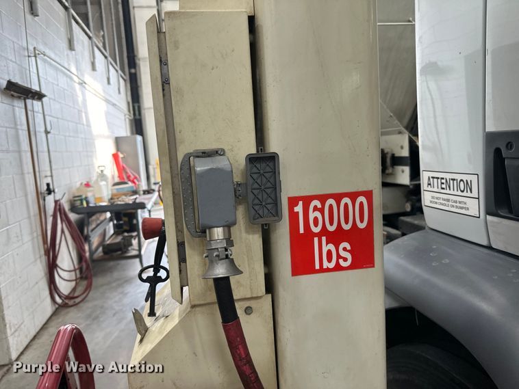 image for item LR9435 Stertil Koni four post lift