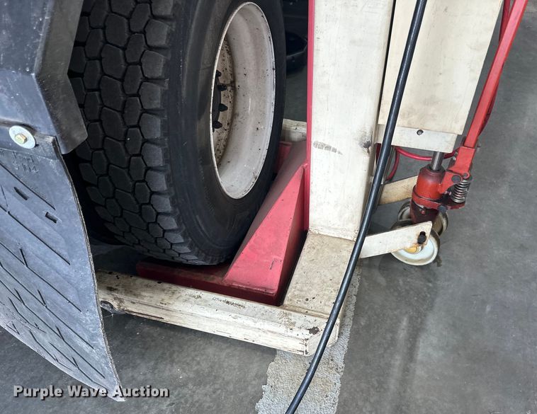 image for item LR9435 Stertil Koni four post lift