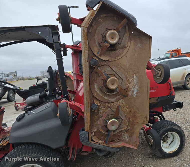 image for item LW9965 Toro Groundsmaster 5900 lawn mower