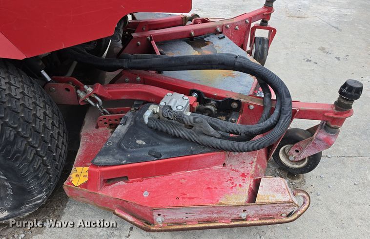 image for item LW9966 Toro Groundsmaster 4000-D lawn mower