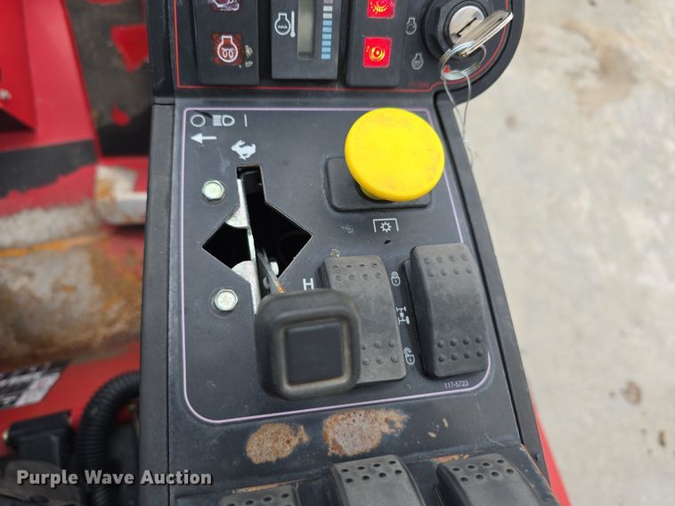 image for item LW9966 Toro Groundsmaster 4000-D lawn mower