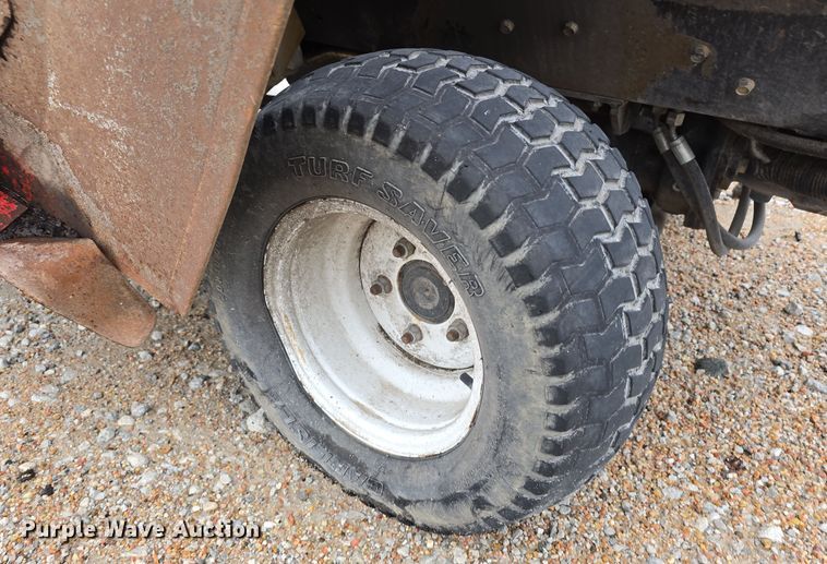 image for item LW9966 Toro Groundsmaster 4000-D lawn mower