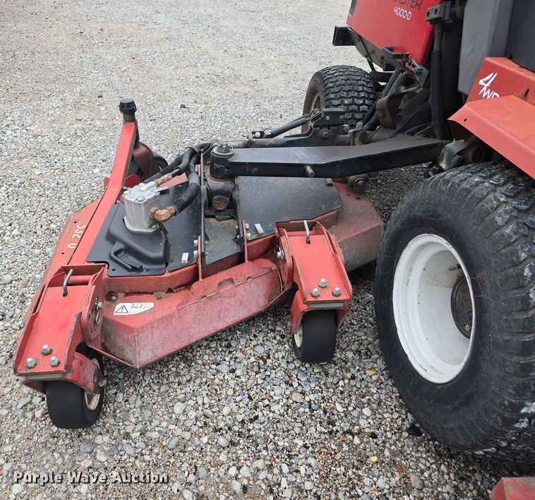 image for item LW9967 Toro Groundsmaster 4000-D lawn mower