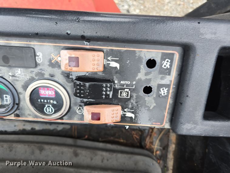 image for item LW9967 Toro Groundsmaster 4000-D lawn mower