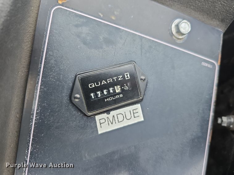 image for item LW9968 Toro Groundsmaster 7210 ZTR lawn mower