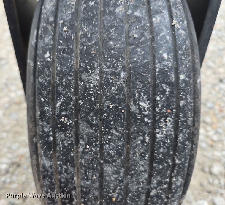 image for item LW9968 Toro Groundsmaster 7210 ZTR lawn mower