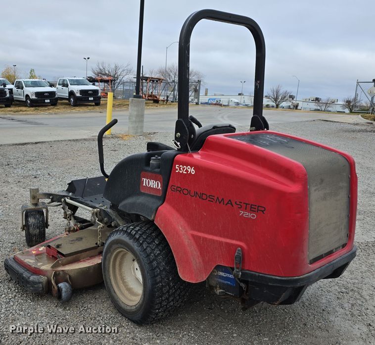 image for item LW9969 Toro Groundsmaster 7210 ZTR lawn mower