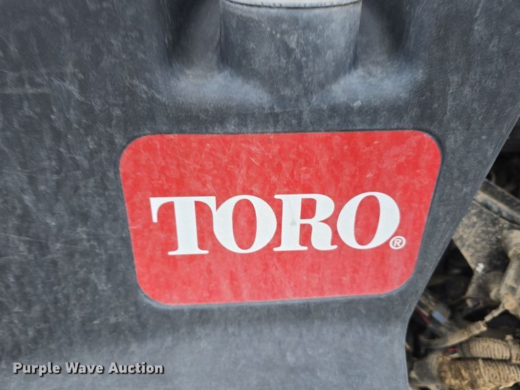 image for item LW9969 Toro Groundsmaster 7210 ZTR lawn mower