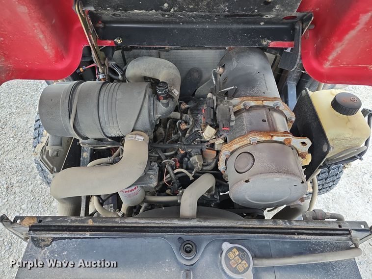 image for item LW9969 Toro Groundsmaster 7210 ZTR lawn mower