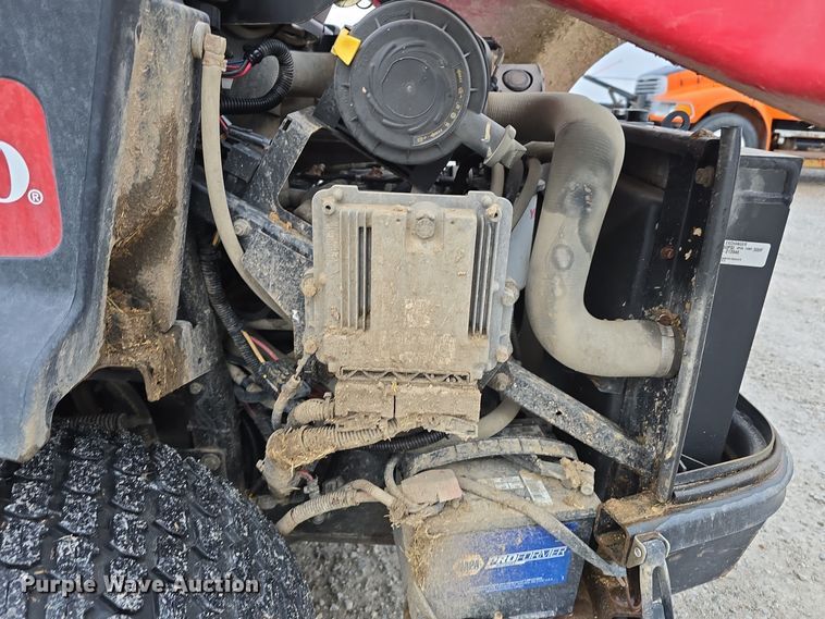 image for item LW9969 Toro Groundsmaster 7210 ZTR lawn mower