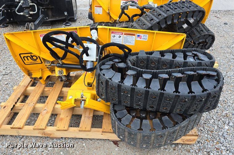 image for item LW9969 Toro Groundsmaster 7210 ZTR lawn mower