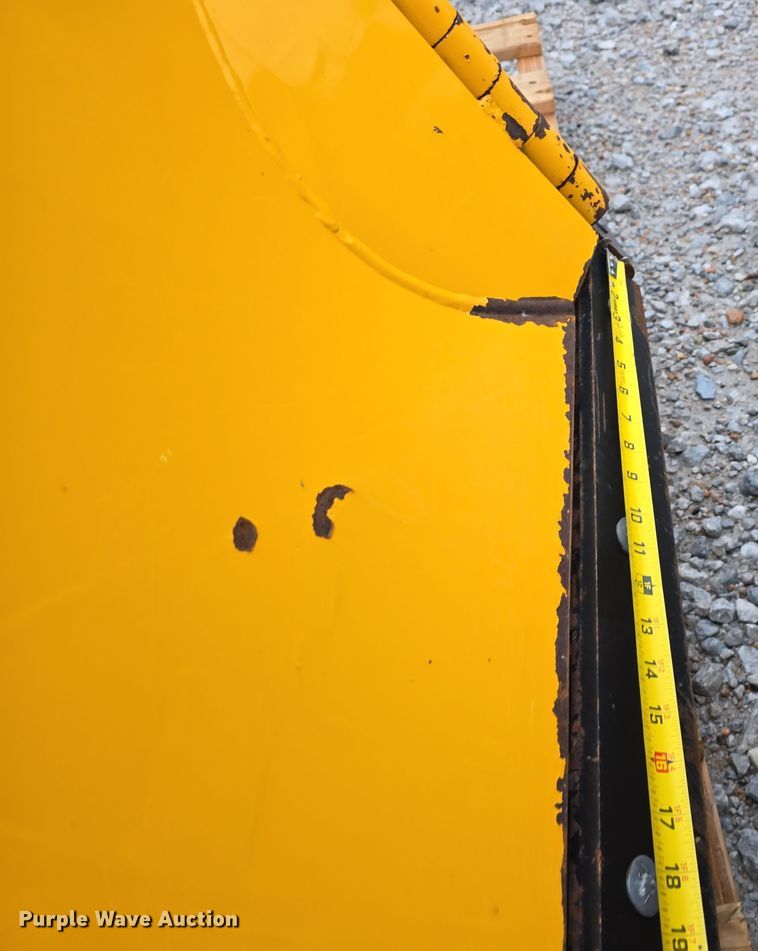 image for item LW9969 Toro Groundsmaster 7210 ZTR lawn mower