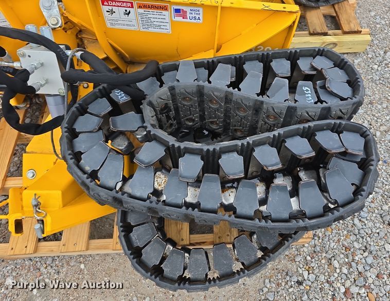 image for item LW9969 Toro Groundsmaster 7210 ZTR lawn mower