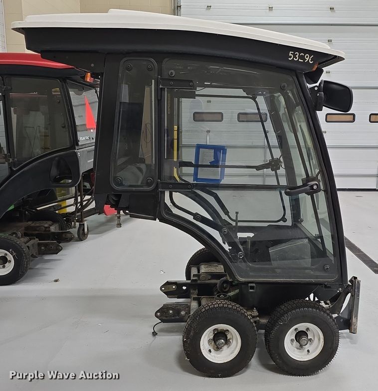 image for item LW9969 Toro Groundsmaster 7210 ZTR lawn mower