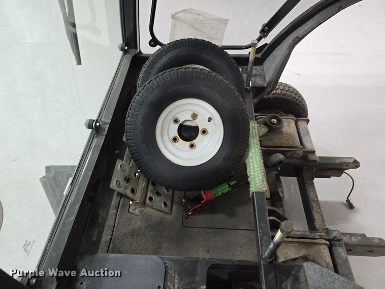 image for item LW9969 Toro Groundsmaster 7210 ZTR lawn mower