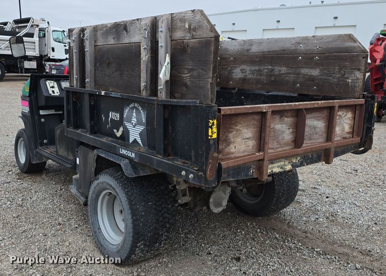 image for item LW9970 2001 Cushman Turf-Truckster utility vehicle