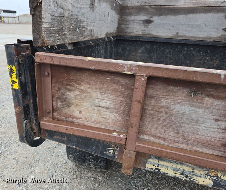 image for item LW9970 2001 Cushman Turf-Truckster utility vehicle