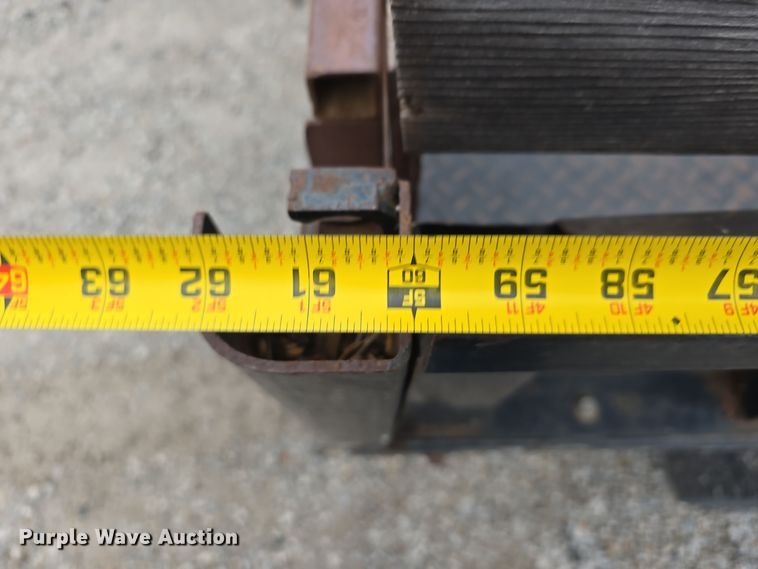 image for item LW9970 2001 Cushman Turf-Truckster utility vehicle