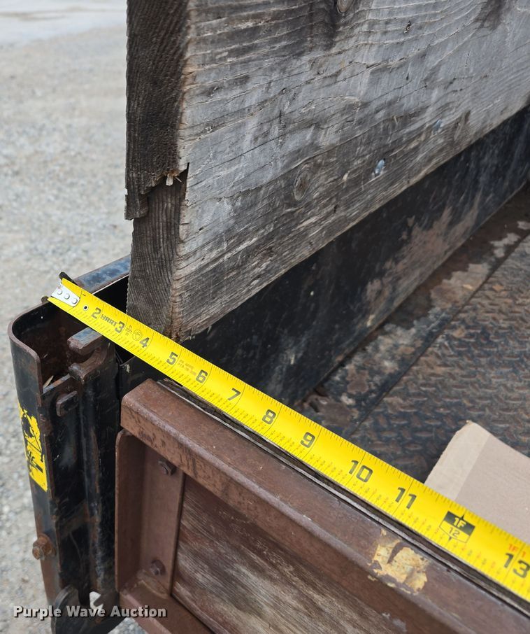 image for item LW9970 2001 Cushman Turf-Truckster utility vehicle