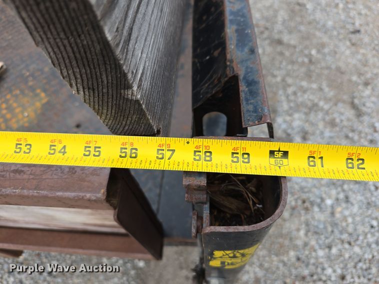 image for item LW9970 2001 Cushman Turf-Truckster utility vehicle