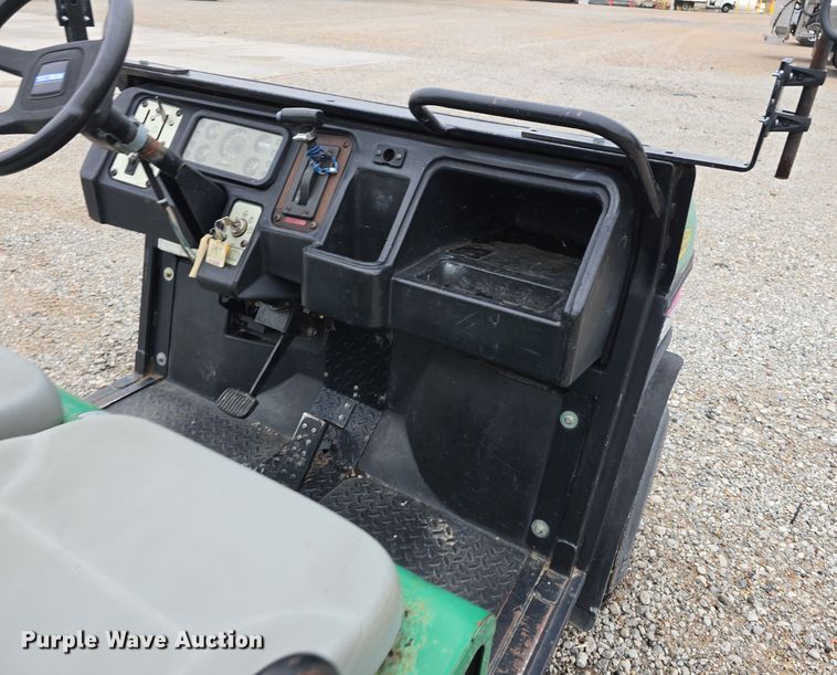 image for item LW9970 2001 Cushman Turf-Truckster utility vehicle