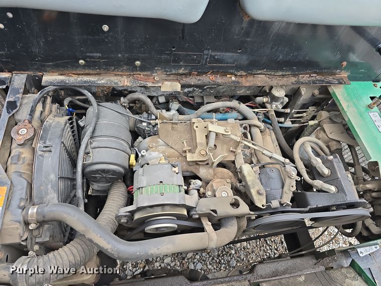 image for item LW9970 2001 Cushman Turf-Truckster utility vehicle