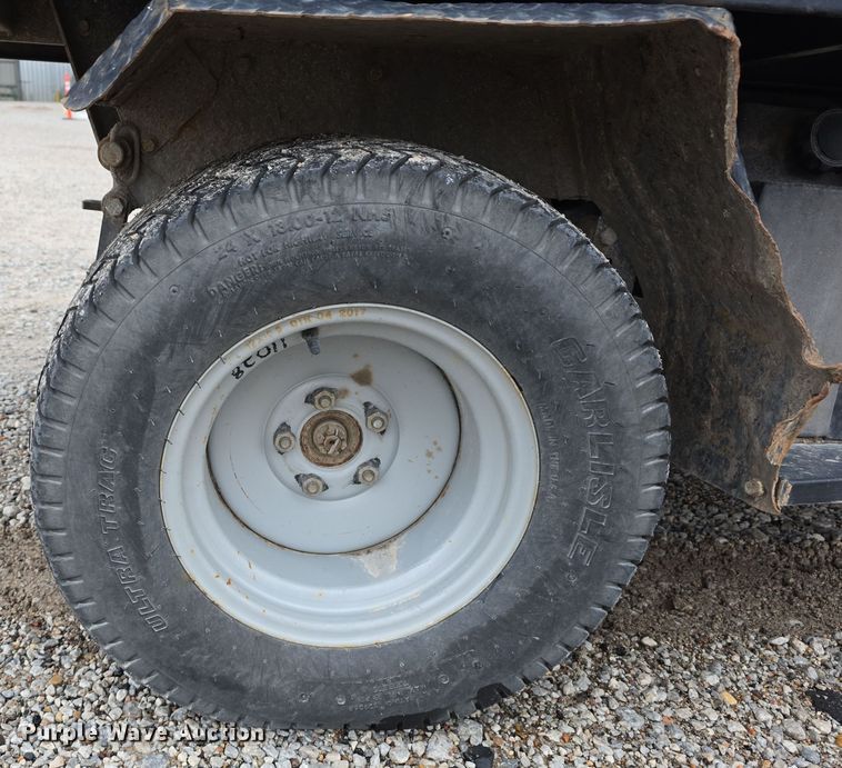 image for item LW9970 2001 Cushman Turf-Truckster utility vehicle