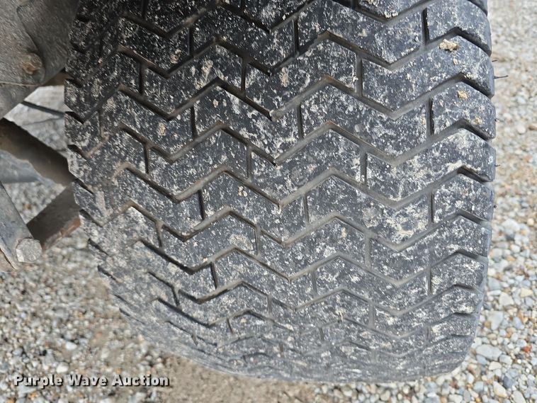 image for item LW9970 2001 Cushman Turf-Truckster utility vehicle