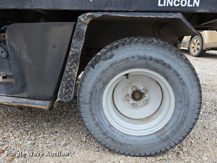 image for item LW9970 2001 Cushman Turf-Truckster utility vehicle