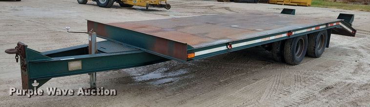 image for item OH9330 1987 LKI 92LT equipment trailer