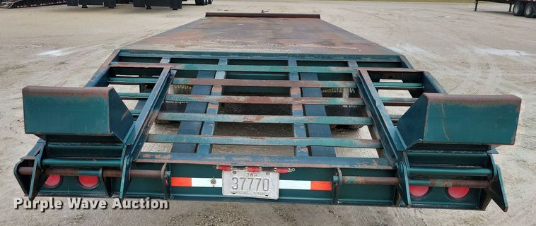 image for item OH9330 1987 LKI 92LT equipment trailer