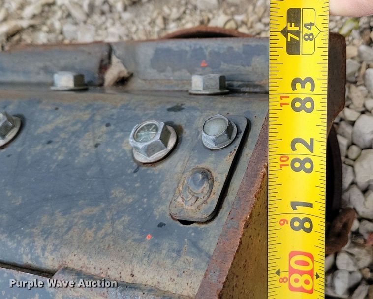 image for item OH9331 2014 Bobcat 80 skid steer rotary mower