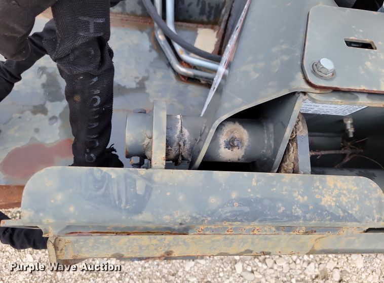 image for item OH9331 2014 Bobcat 80 skid steer rotary mower