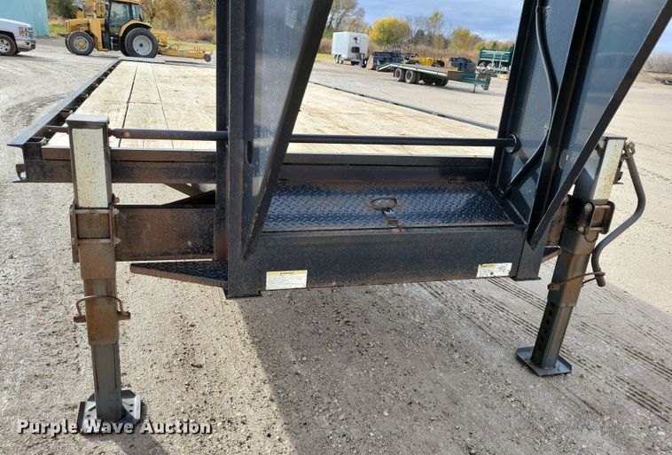 image for item OH9333 2016 Finish Line Elite equipment trailer