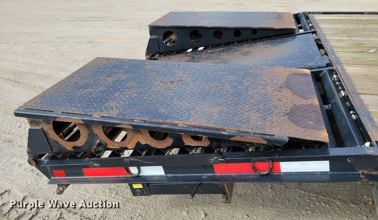 image for item OH9333 2016 Finish Line Elite equipment trailer