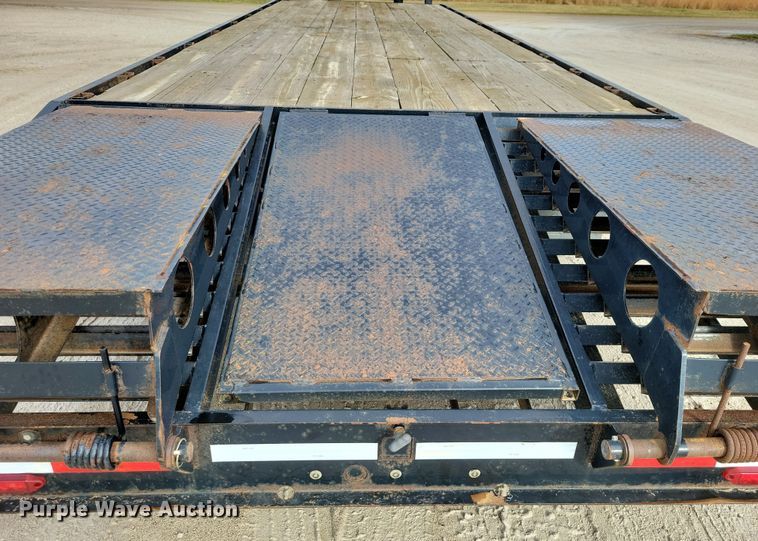 image for item OH9333 2016 Finish Line Elite equipment trailer