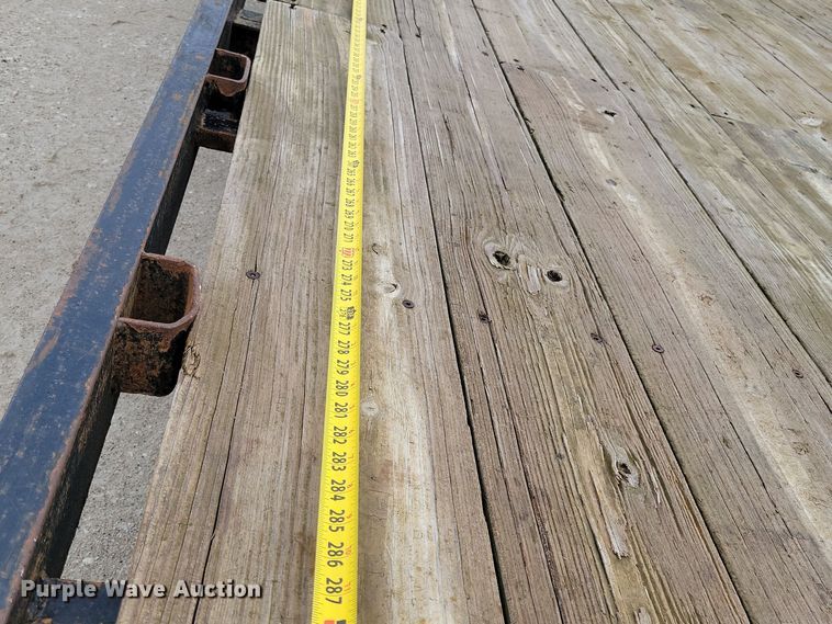 image for item OH9333 2016 Finish Line Elite equipment trailer