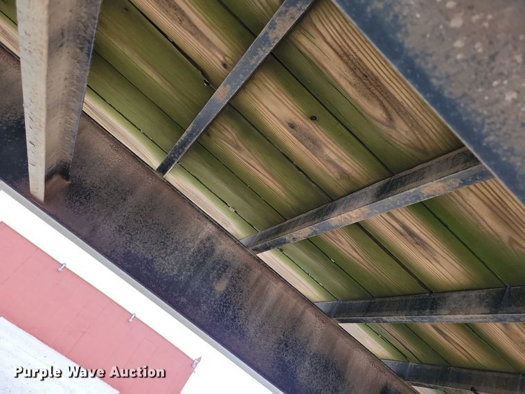 image for item OH9333 2016 Finish Line Elite equipment trailer