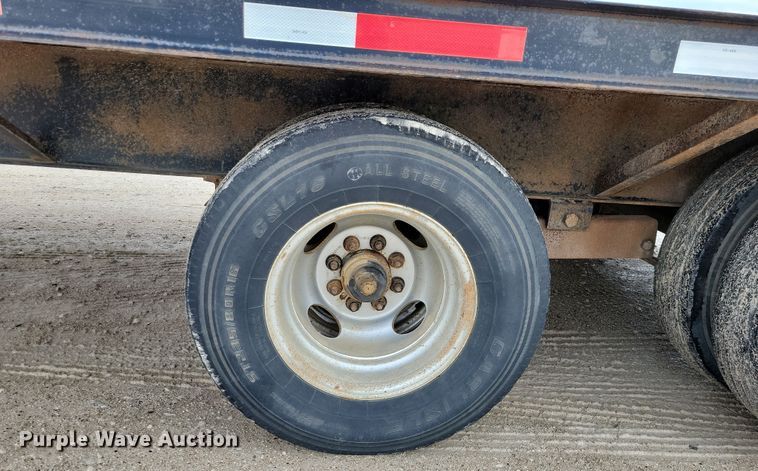 image for item OH9333 2016 Finish Line Elite equipment trailer