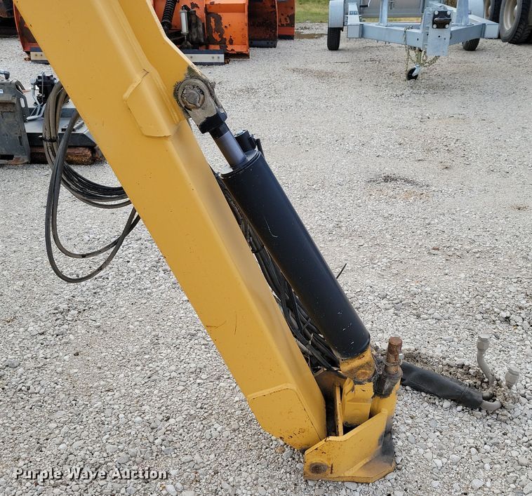 image for item OH9335 Diamond side boom rotary mower